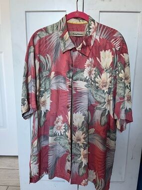 Tommy Bahama Coral and Cream Tropical Print Camp Shirt